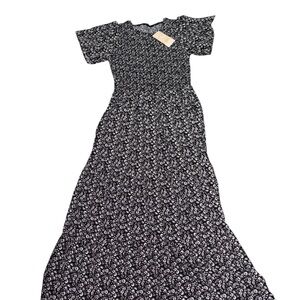 NWT Floral Black and White Maxi Dress Size Medium